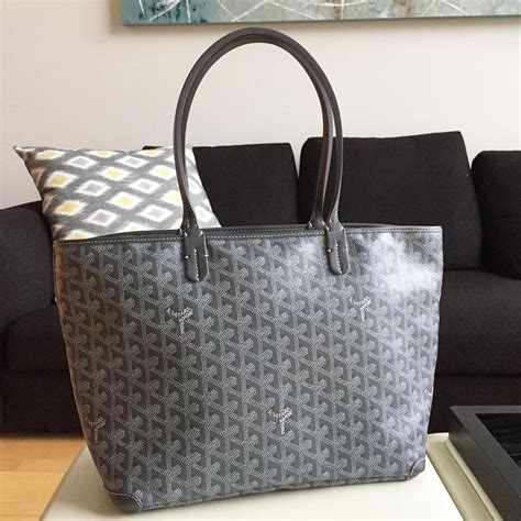 goyard bag price